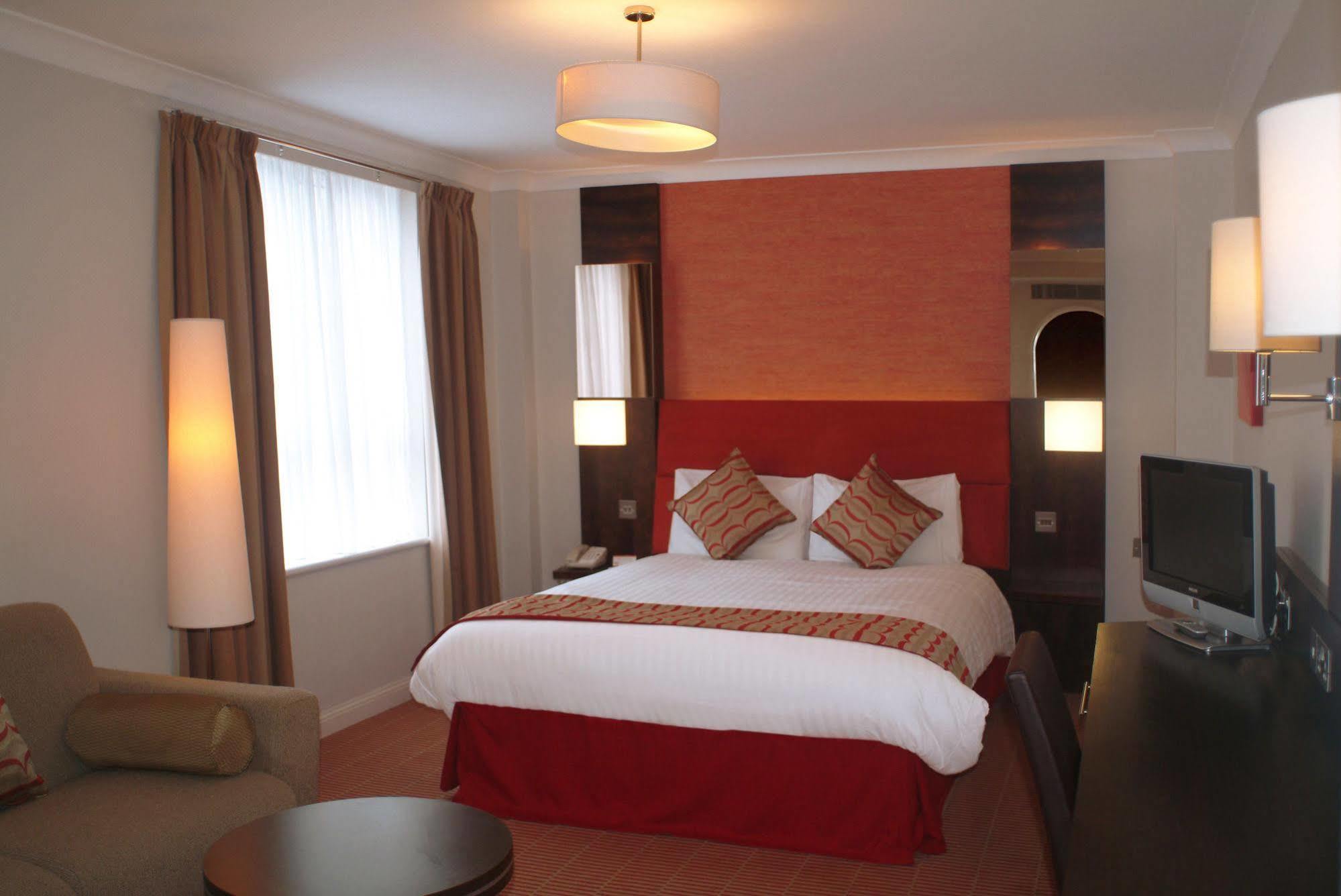 The Dragon Hotel Swansea Exterior photo